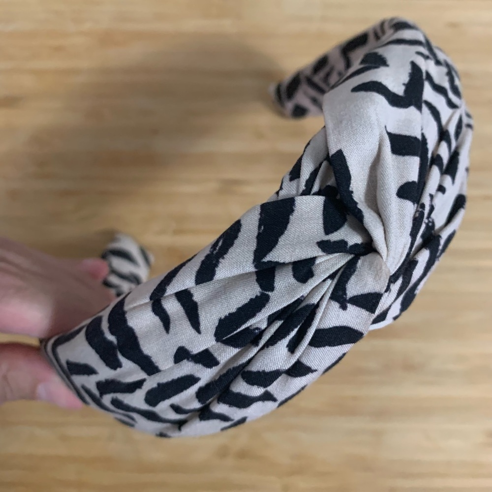 Abstract Print Knotted Headband